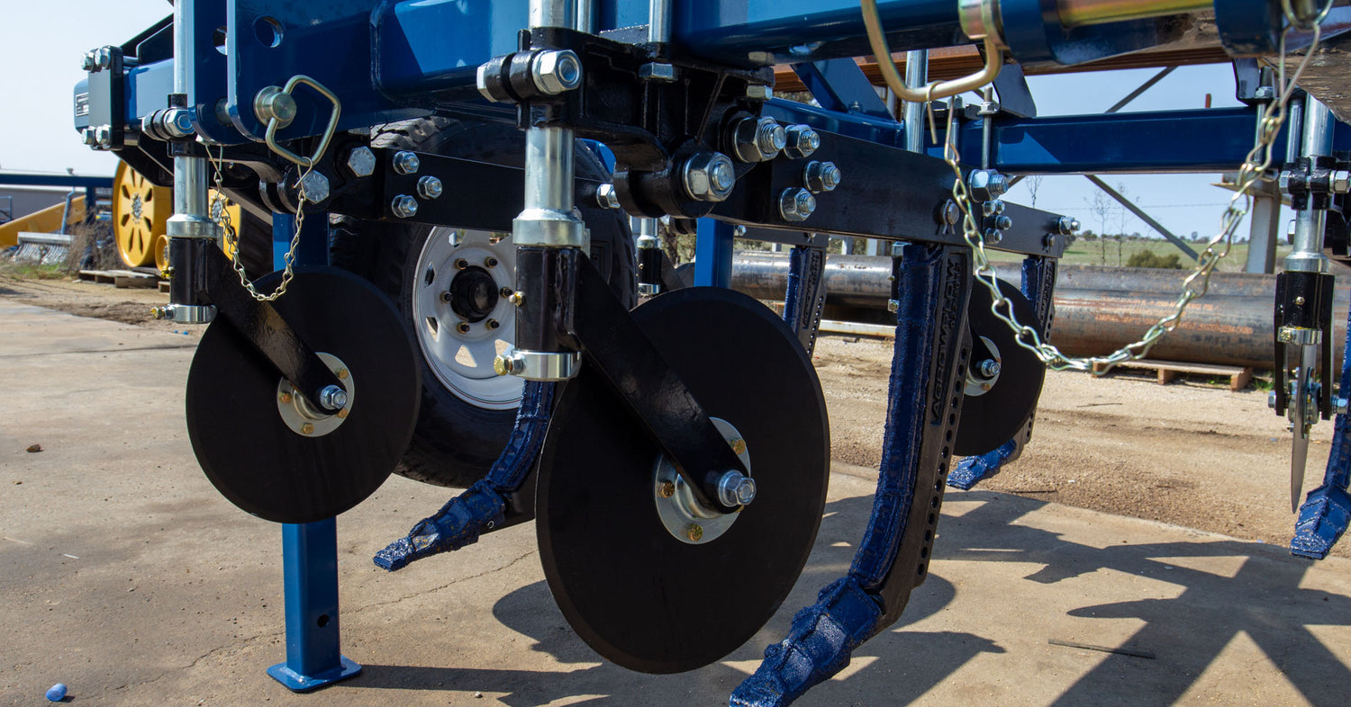 AP31 undercarriage featuring coulter assembly
