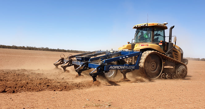 AP71 Deep Ripper shattering soil compaction in sandy soil 