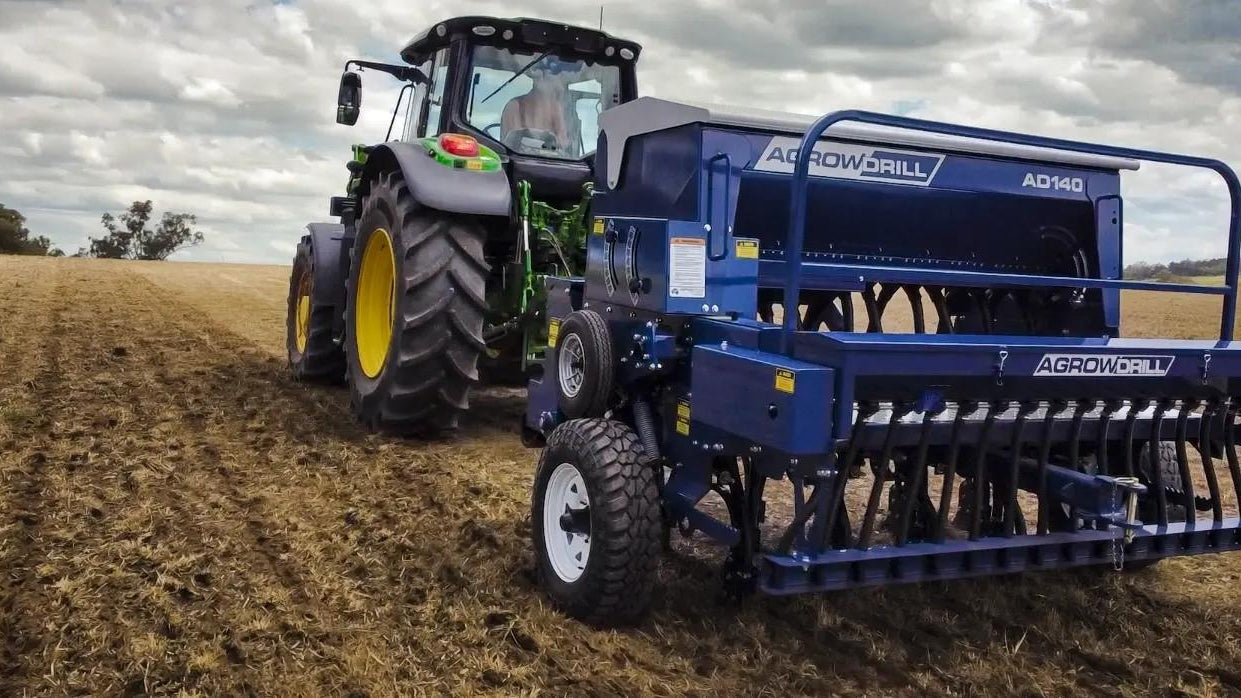 AD140 Seed Drill 