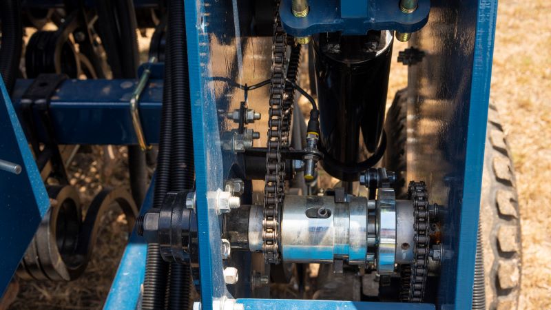 AD240 Drive system chain and clutch