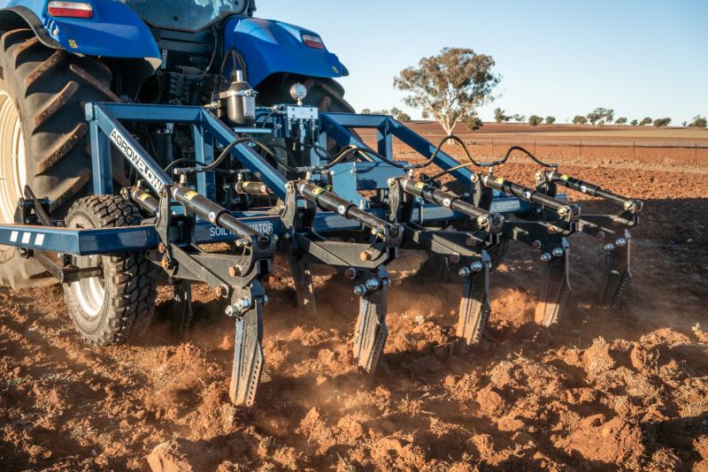 Depth wheels on a plough set the ripping depth. 
